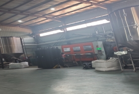 丘岳环保PP雨水收集模块注塑生产车间实拍-大型注塑机