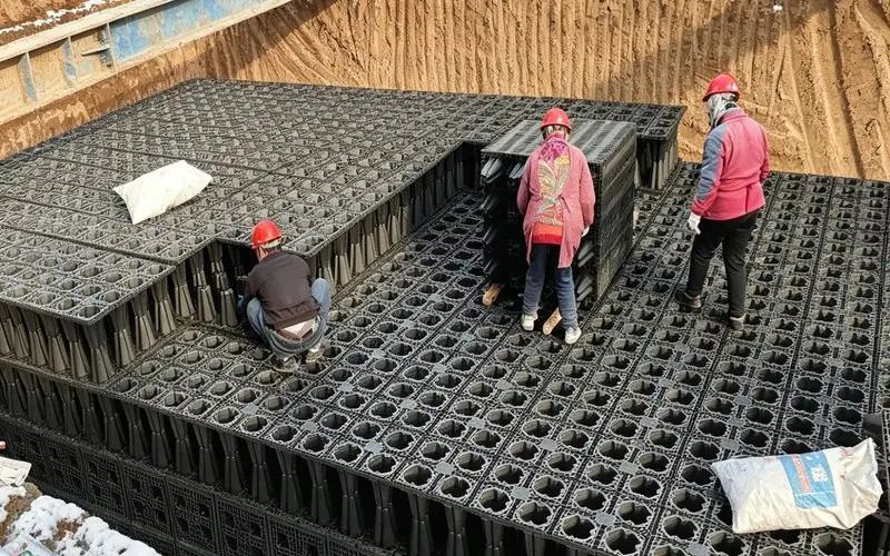 PP雨水收集模块工程施工现场